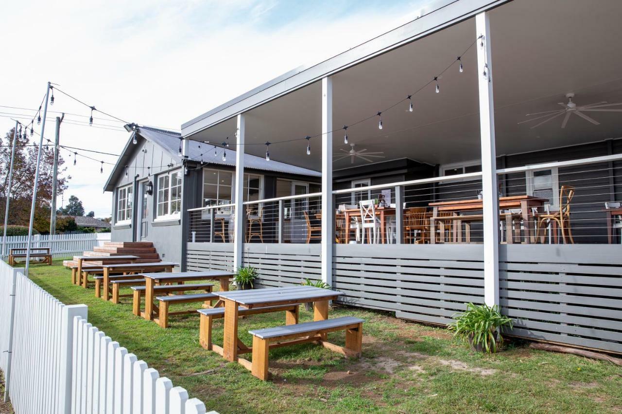 Robertson Public House And Kitchen Hotel Екстериор снимка